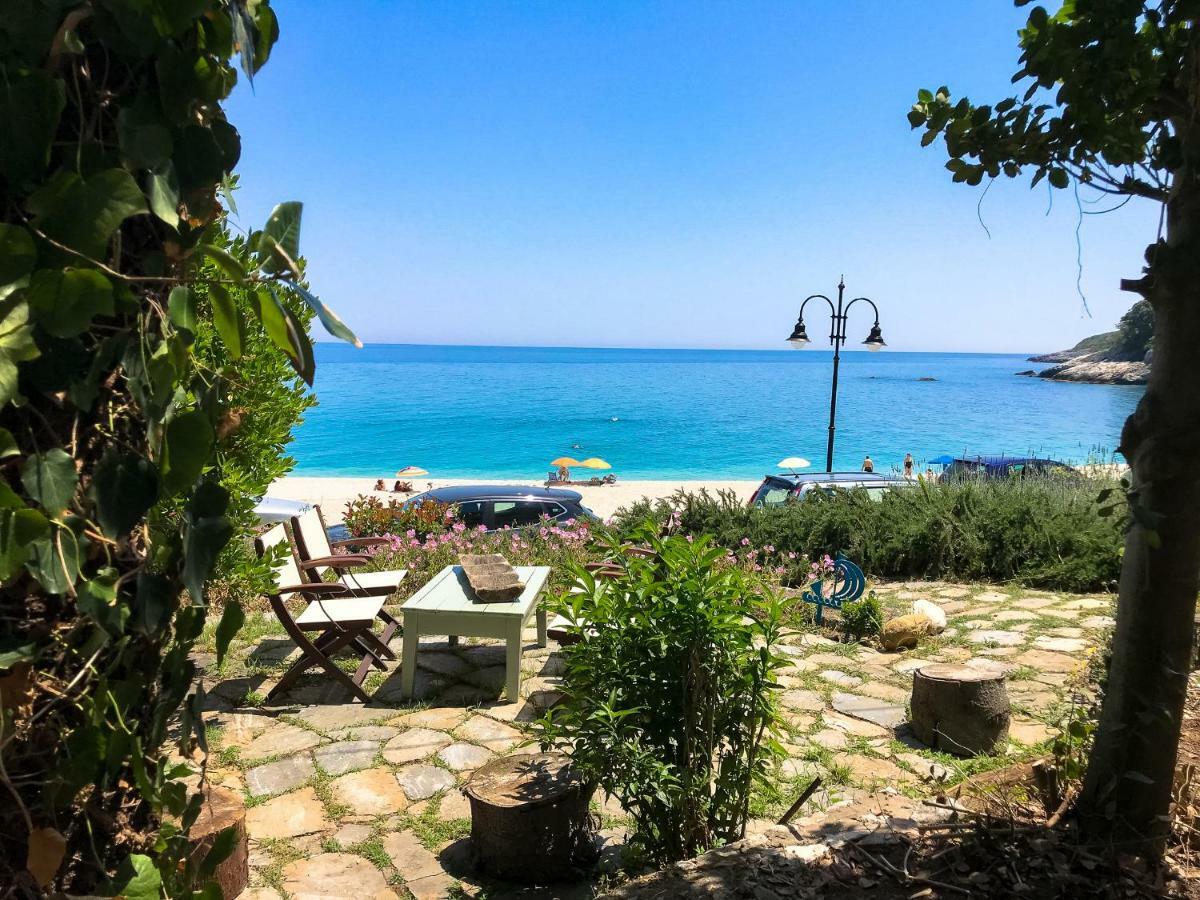 Papa Nero Beach House Agios Ioannis  Buitenkant foto