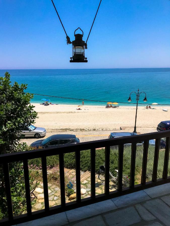 Papa Nero Beach House Agios Ioannis  Buitenkant foto
